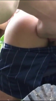 털이 무성한 보지를 따먹는 18세 소녀