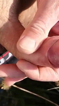 Piss och sperma utomhus