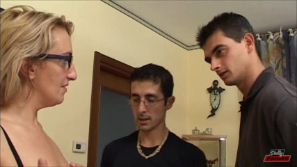Vere Casalinghe Italia.: Rubia madura señora consigue follada