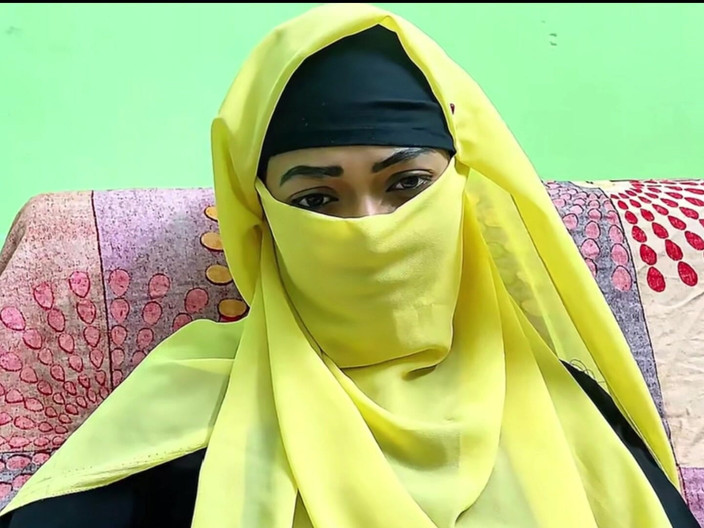 Riya Chowdhury: Aku lagi asik mesra-mesraan!