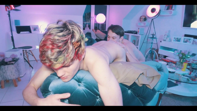 Caruso Rainbow: Baisée par Lugiatwink