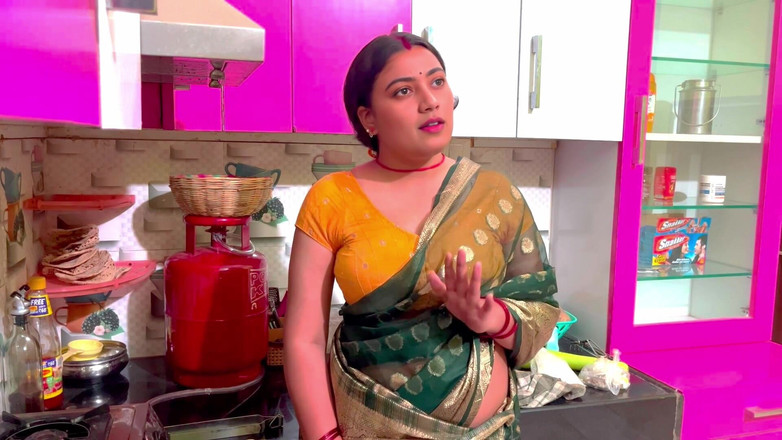 Hotty_ragini: Ik neuk mijn stiefmoeder hard, stiefmoeder mist mijn stiefvader dus...