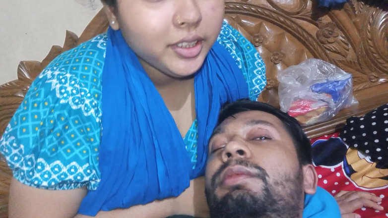 Desi Video BD: 孟加拉热辣性感的身材哥和她的男友