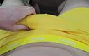 Lk dick: Mon nouveau sous-vêtement jaune 1