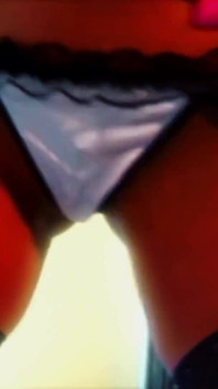 Morena tetona Eva Angelina monta una polla profunda y dura