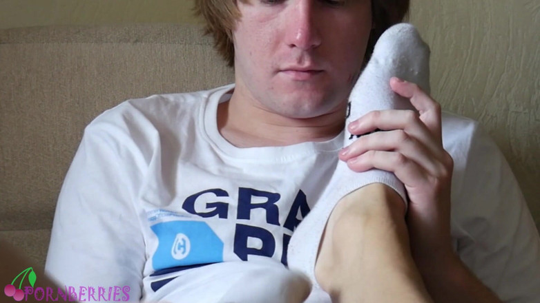 Ethan Alex: Teen skate gave me socked foottjob