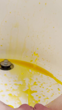 Blooper Pees