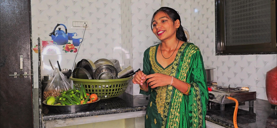 Kavend91: Mujhe Paise Lekar Chudna Pada Hindi Audio Sex