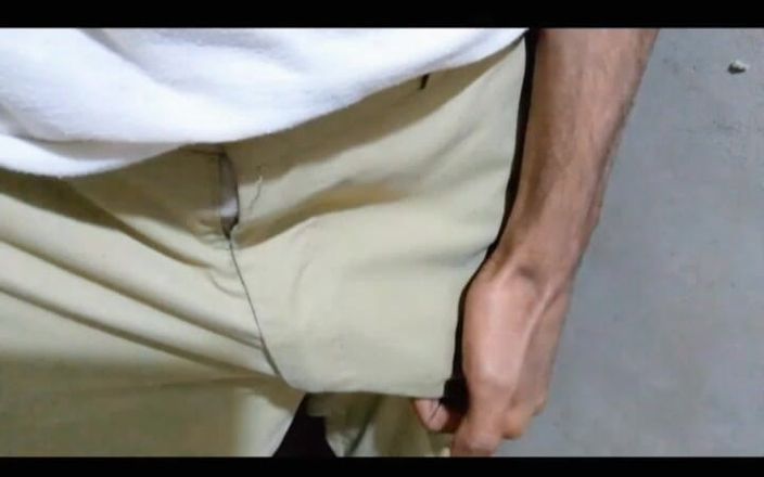 Mkparker: Cette jeune bite est tellement sexy pour les filles. Mp4