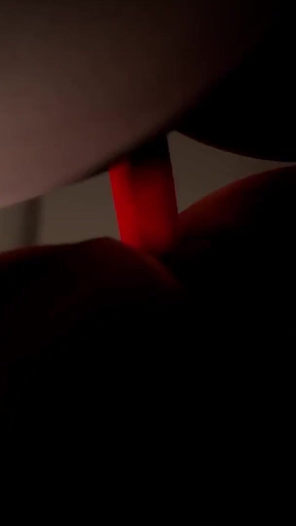 Wraith ward: Penetrare anală dublă cu vibrator lesbian | Porno 3D
