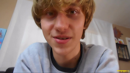 Man Puppy: Psiho- uriaș de 18 ani