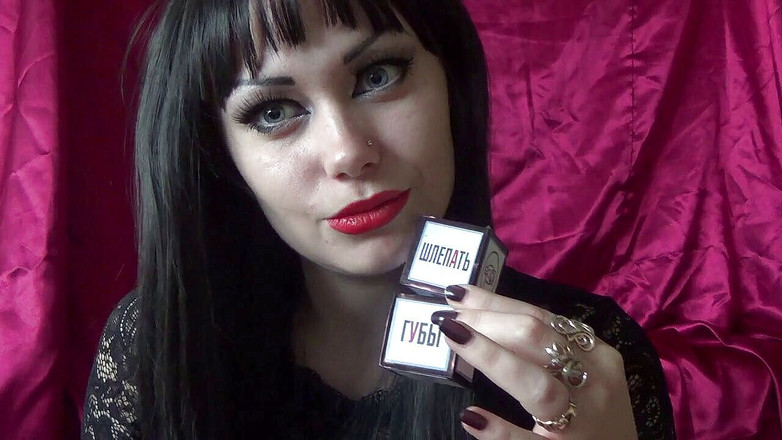 Goddess Misha Goldy: 美丽但邪恶的女神让两个同性恋的性生活更加有趣