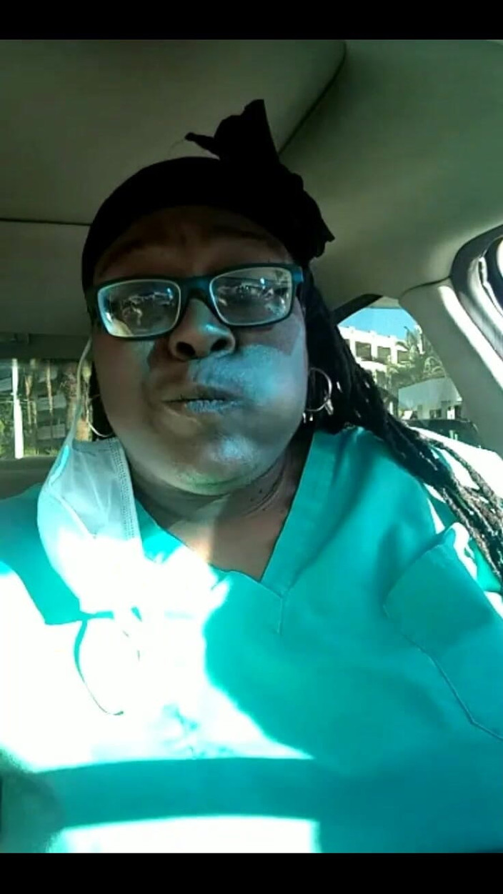 His Queen Suga: Examen rapide du vibromasseur rose