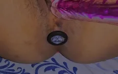 Eu saio do chuveiro ansioso para brincar com meu vibrador. Anal Plug