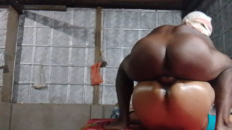 Masuuma Aktaaar: Vidéo de sexe torride, Assam, femme guwahati