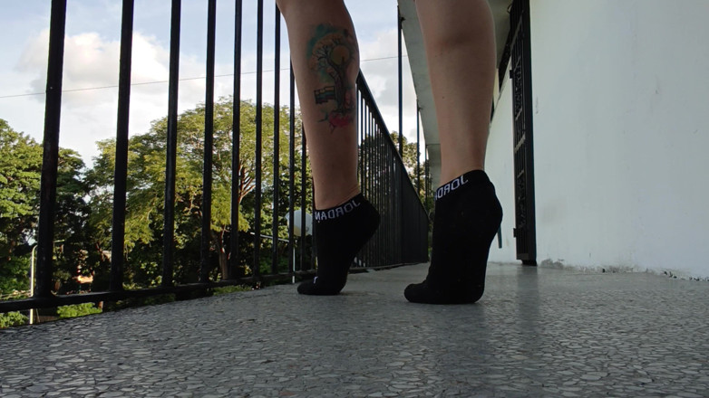 Tami Smith: Beautiful Little Feet with Wrinkled Soles and High Arches
