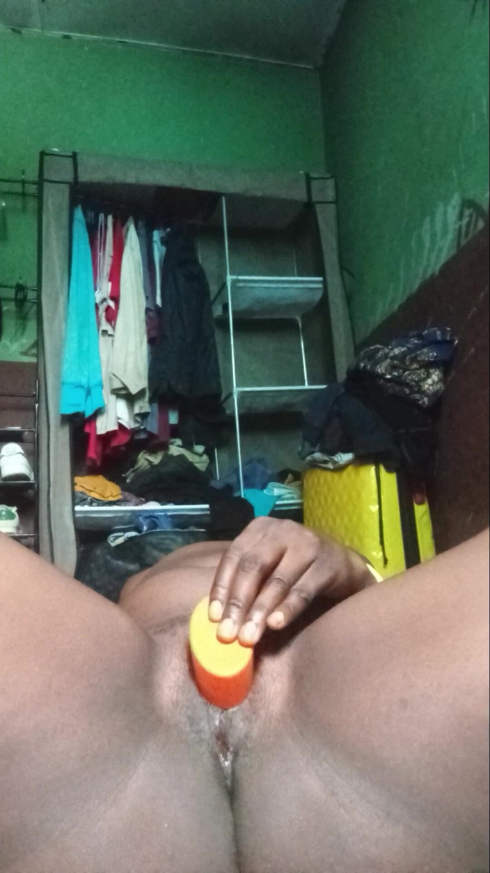 vickybanky009: Cool Reels of Her Showing a Live Masturbate