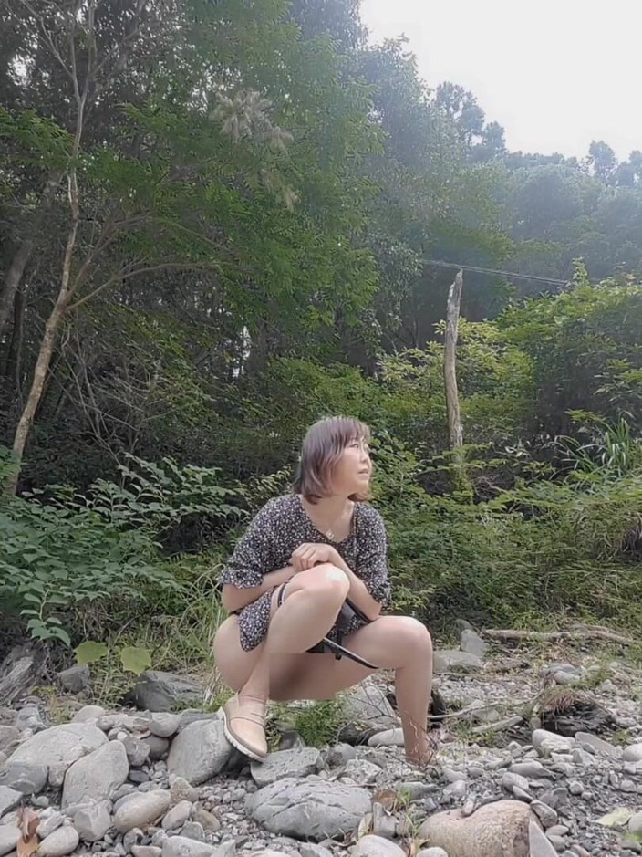 Mayumi Kanzaki: Expunere în aer liber și urinare în aer liber