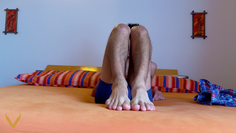 Isak pervert: Do You Like My Feet? My Dick Is Very Hard