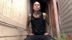 Kinky Bites Gay: Викликає шум!