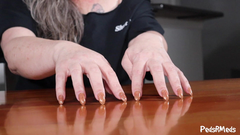 PedsRMeds: Phoenix stacy scopata con le unghie di phoenix stacy