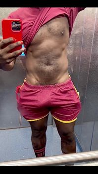I Am Commando, in a Lift with a Big Mirror, so I Am Showing It off