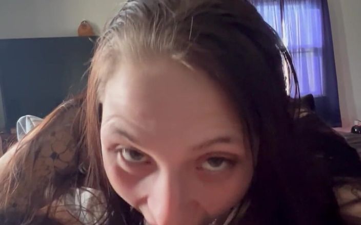 LuluLemons000: Petite Slut Sucking BBC