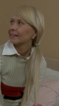 Aleksey ist ein blonder russischer teenager, der schwanz in ihrem arsch will