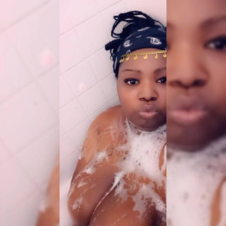 Hot sex 24: Купання цих великих цицьок