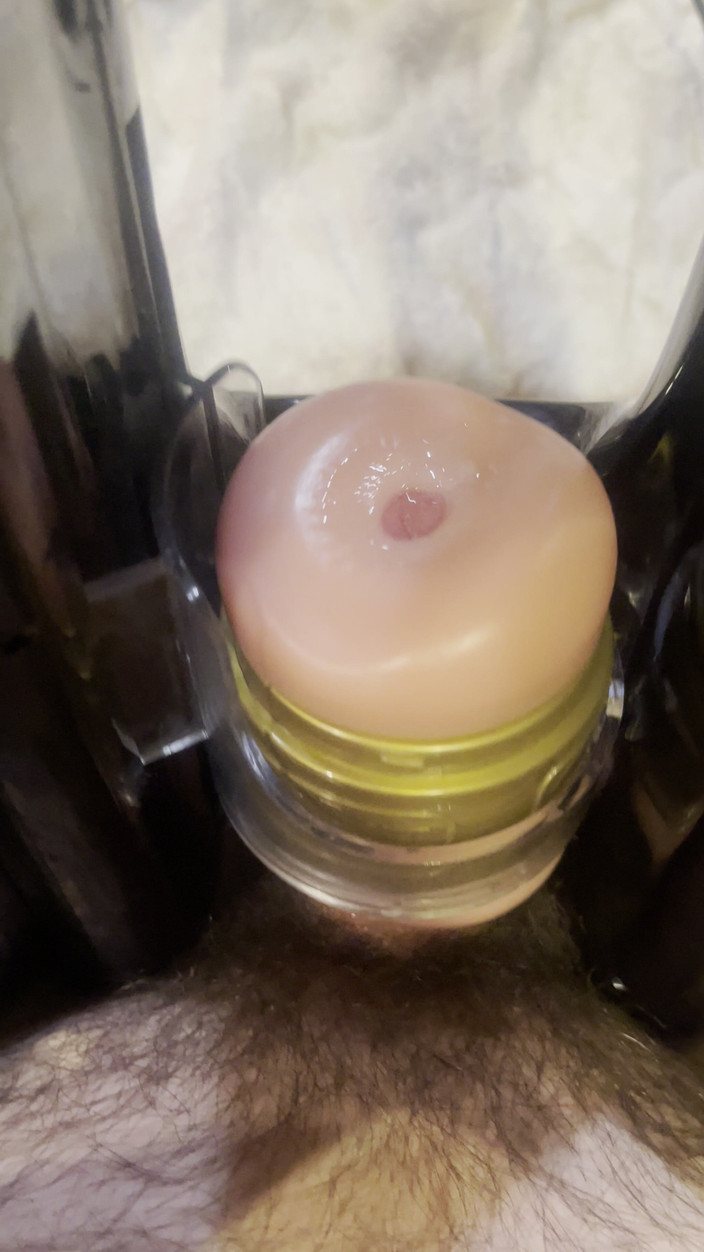 Bob shagwell: Peluncuran Fleshlight meluncur ke atas dan ke bawah penisku