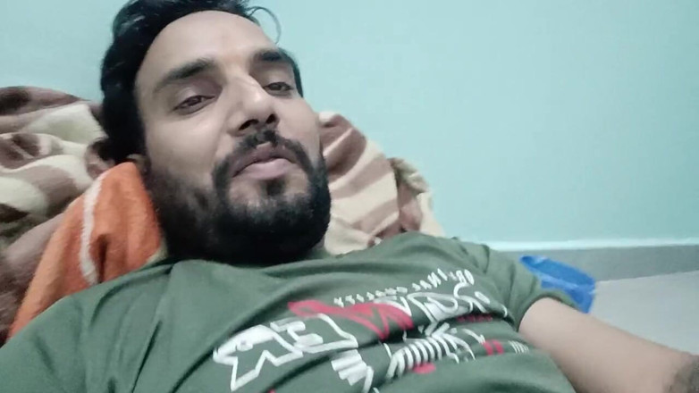 Rajasthani-old-lover: L'uomo indiano ama il vicino matrigna che succhia il pene