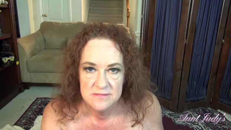 Aunt Judy's: Auntjudys - Mme Ginger, Ta Belle-tante Mature Excitée Vous Surprend En...