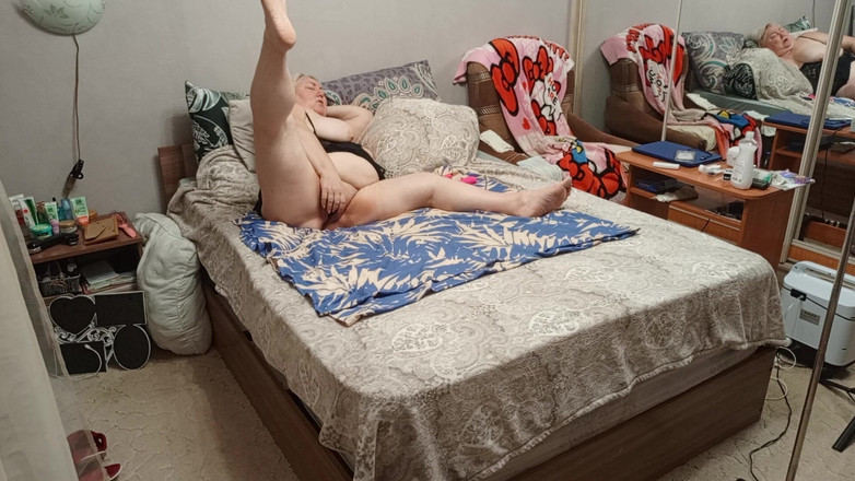 Zona901: 邻居抚摸自己和大阴户