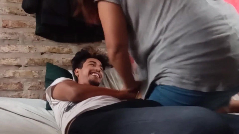 FANTASIAHARDCORESEX: Gıdıkla kavgası üzerime çıkıyor