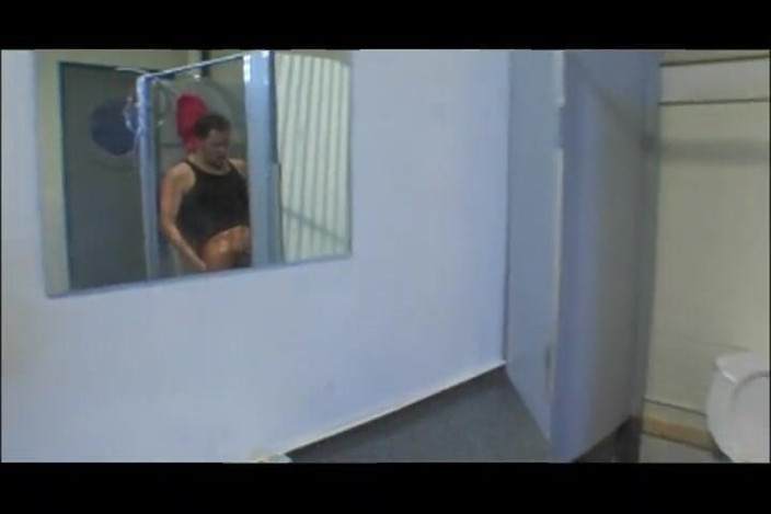 Real Porn Amateur: Blonde Babe in Red Boots Fingers Pussy on Toilet