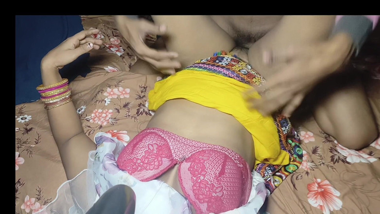 Desi anal: Дезі дружина в місіонерській позі