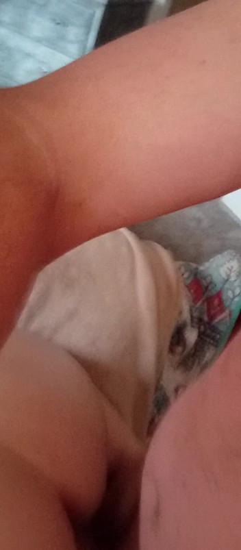 Southern Bell: Tounge dalam lubang dubur kecilnya yang cantik untuk Memulakan Hari