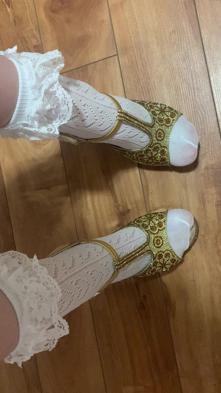 EmoDream1998: Lacy Socks in Heels
