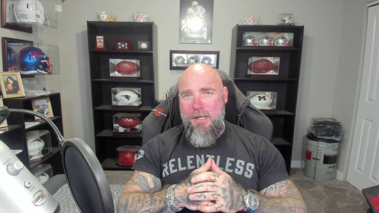 Raw and Uncensored with Masculine Jason: Les choses que toutes les femmes doivent entendre !