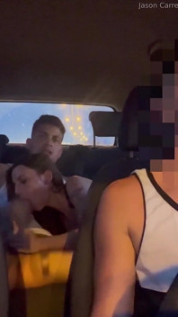 Šukání Tiny Lil Babe v Uberu, ona je tak nadržená, že honí řidiče - Massy Sweet