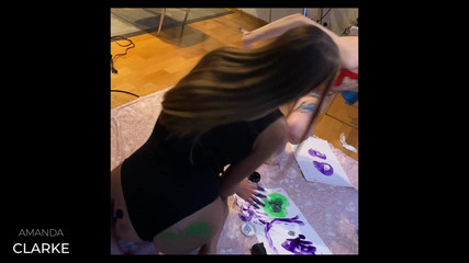 Amanda_Clarke: Dans les coulisses avec Milka - nous avons dessiné avec des...