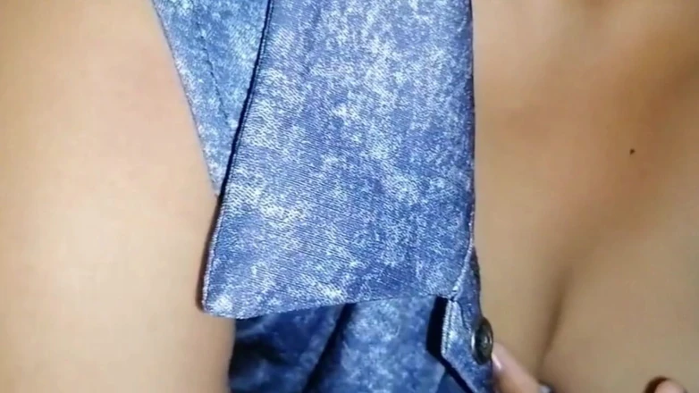 Anne White: Sri Lankan Girl After Tution Class Send Video to Her...