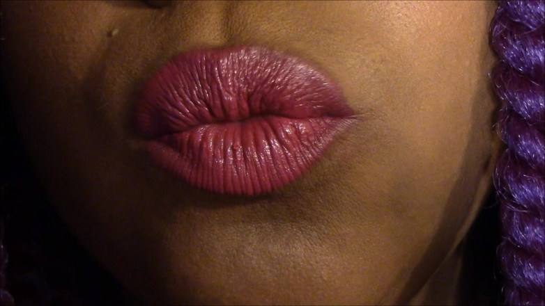 Josie4yourpleasure: Lízátko &amp; Bauhaus Rty
