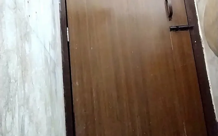 Riyathakur: Riya Show Her Pussy in Bathroom