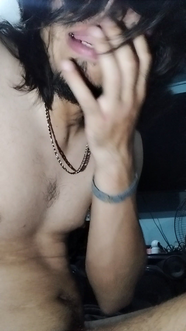 AlexAlejandro13: Показати глоріхолі дупу