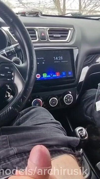 Einen hübschen jungen taxifahrer für schlechtes Fahren gefickt, heiß, exklusiv!