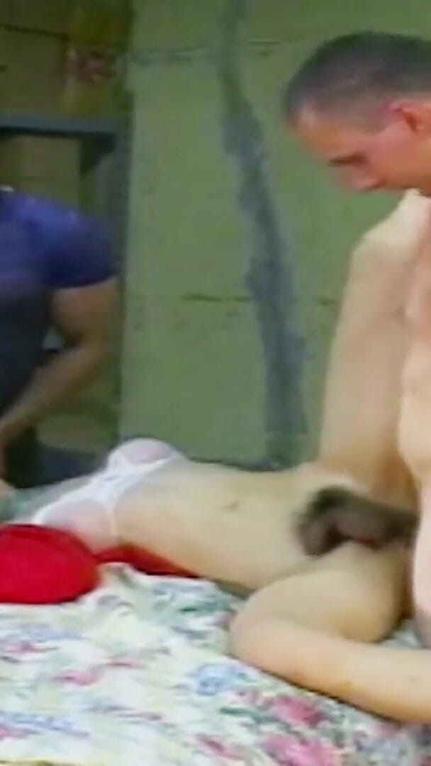 Una trans asiatica in campeggio si fa scopare il culo stretto durante una gangbang (collezione di trans trans) Asian Shemale in Camp Gets Her Tight Asshole Fucked During a Gangbang (Shemale TS Collection)