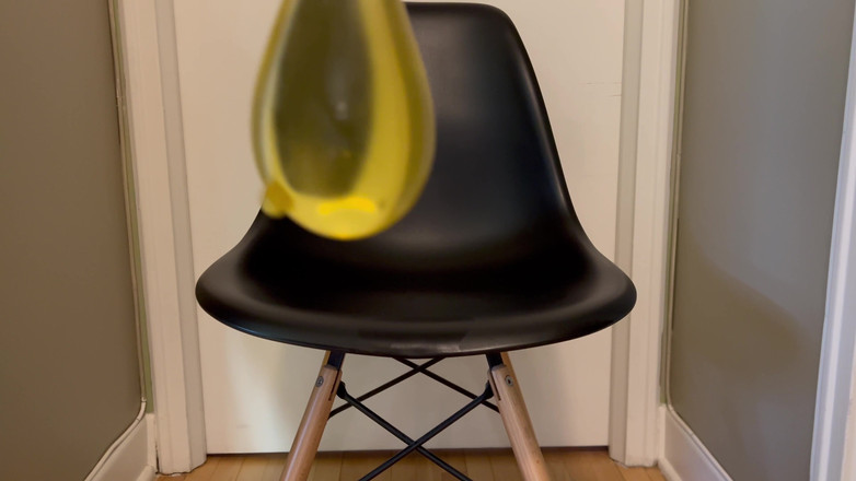 Chris studio: Pisse in kondom