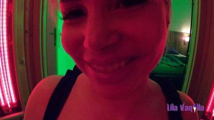 Cumbizz: Sueca loira com peitos grandes bbc boquete desleixado Sauna