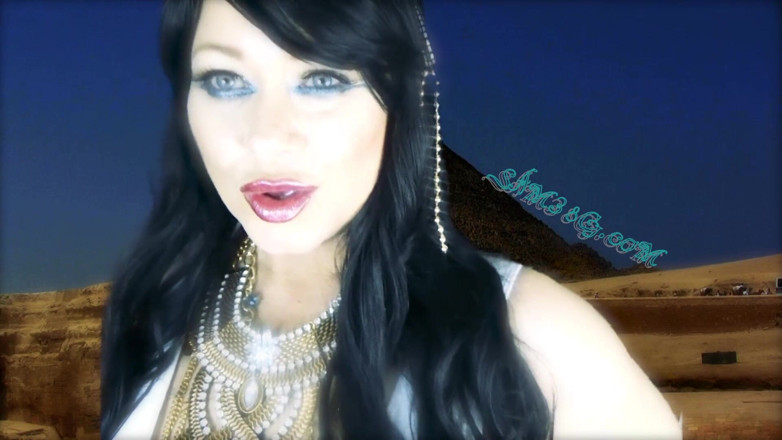 Samantha 38G: Powerful queen Cleo